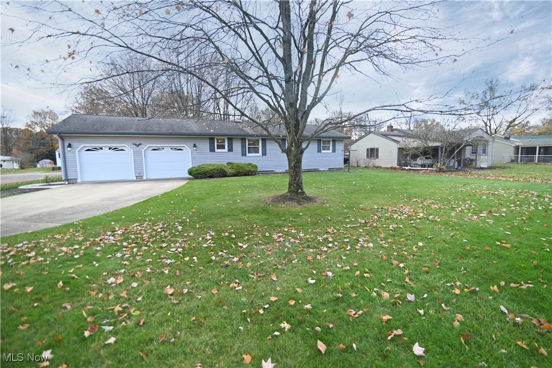 1702 Lancaster Drive, Youngstown, Ohio image 3