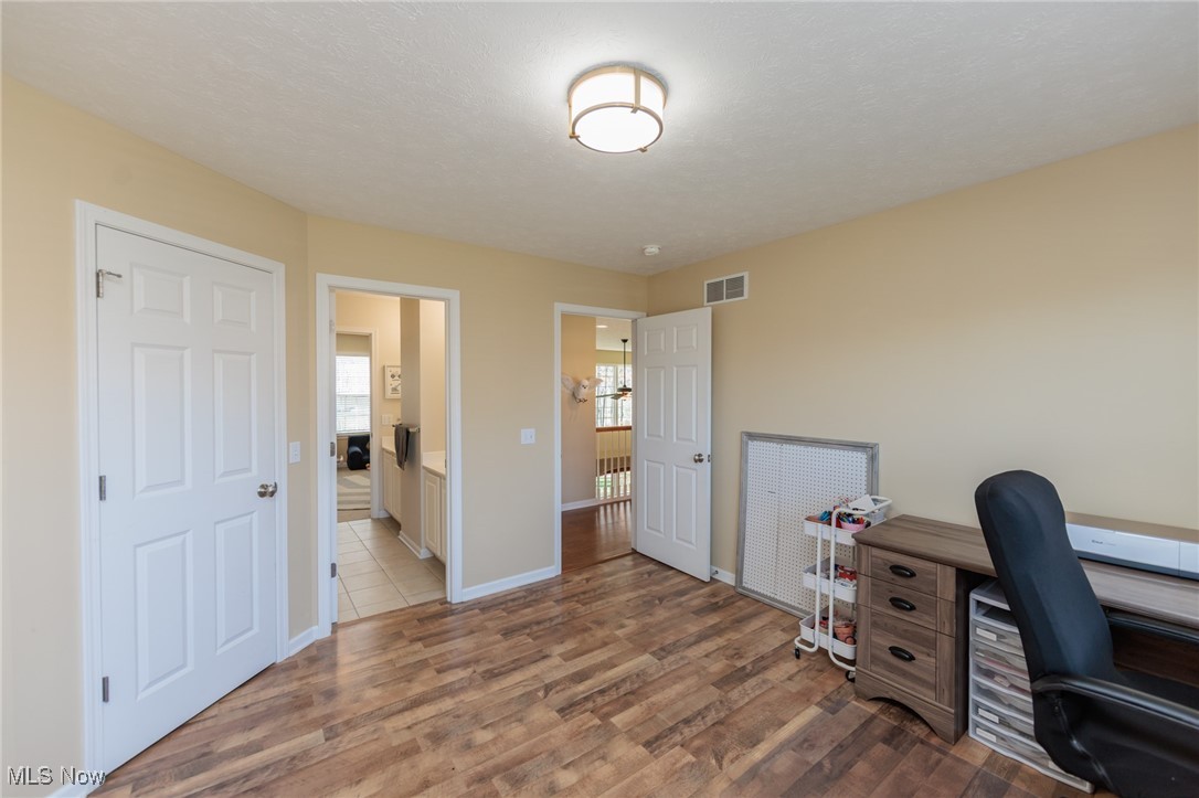 32403 Legacy Pointe Parkway, Avon Lake, Ohio image 22