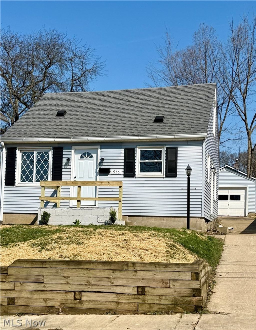 Photo of 955 Iona Avenue, Akron, OH 44314 (MLS # 5197301)