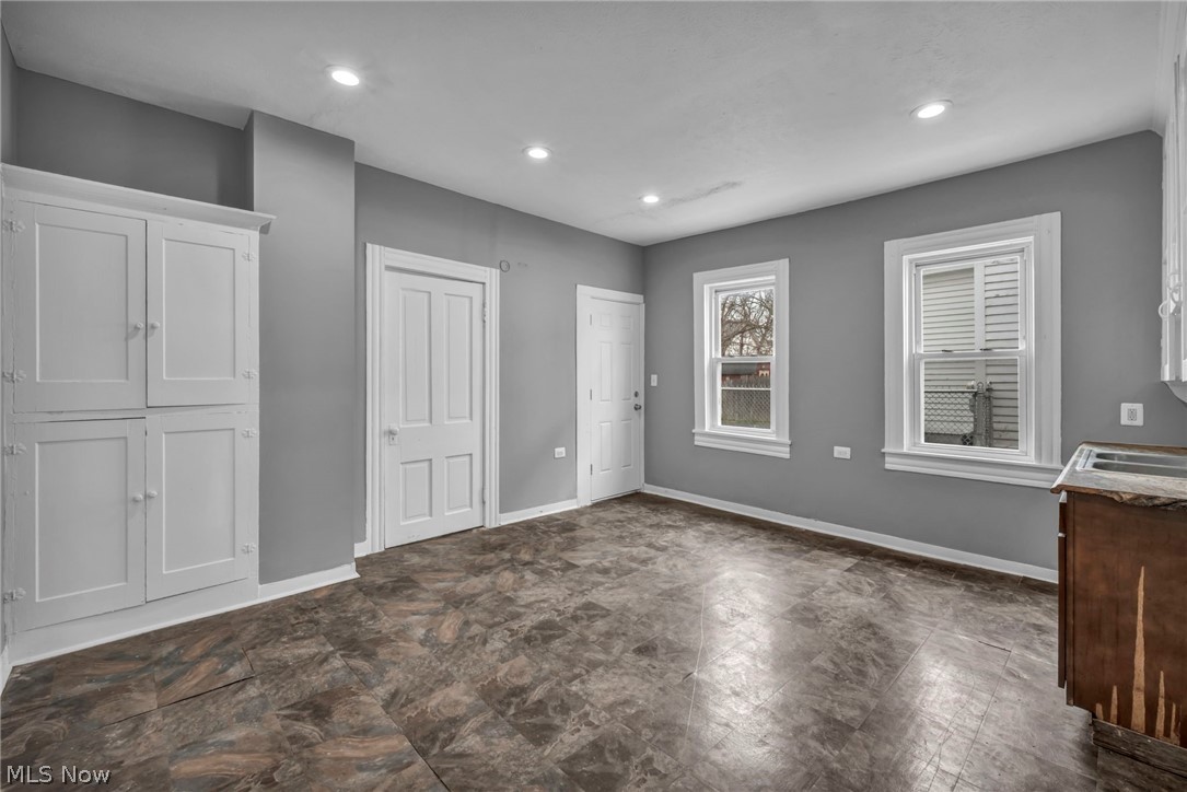 Pelton Farm Allotment - Residential Income