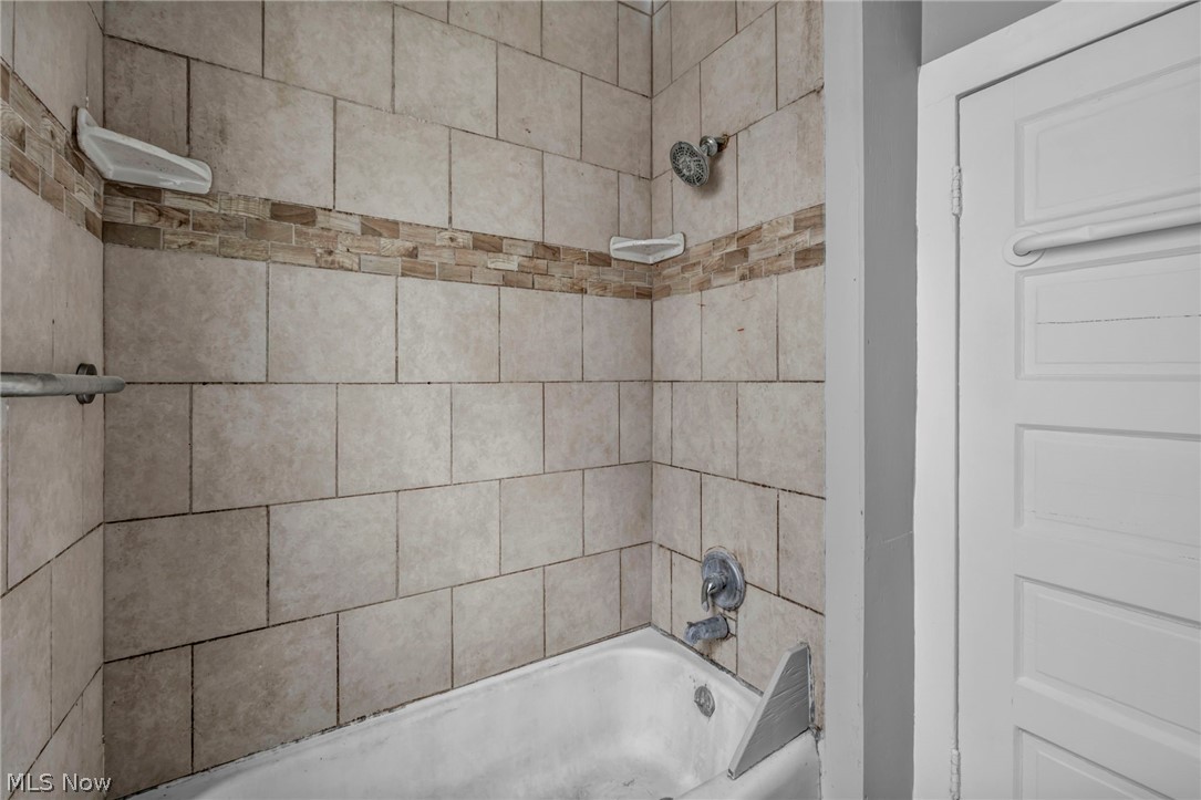 Pelton Farm Allotment - Residential Income