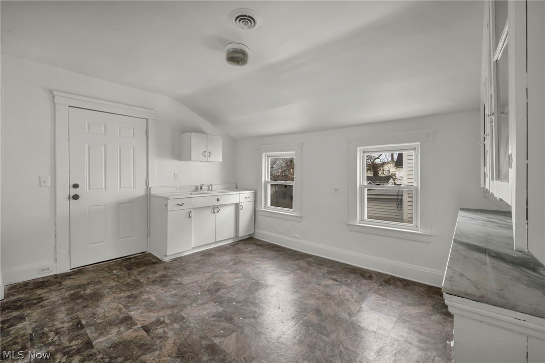 Pelton Farm Allotment - Residential Income