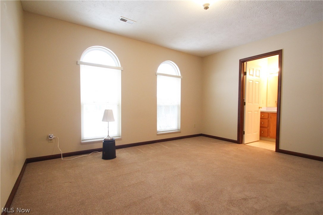 Chesapeake Cove Condo - Residential