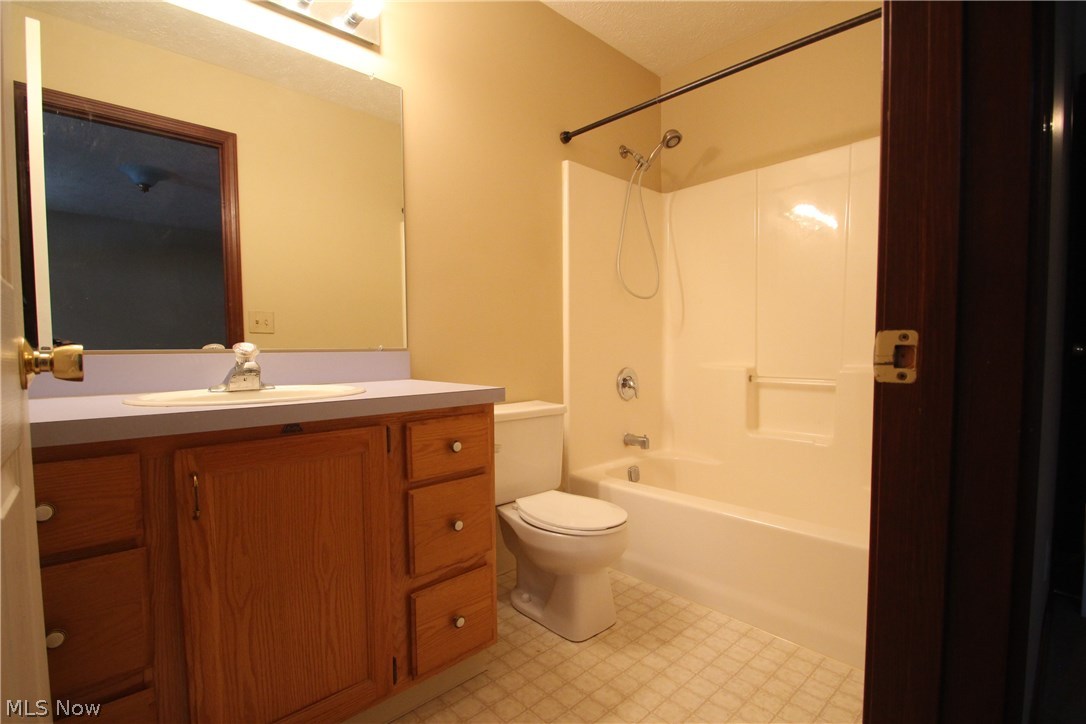 Chesapeake Cove Condo - Residential