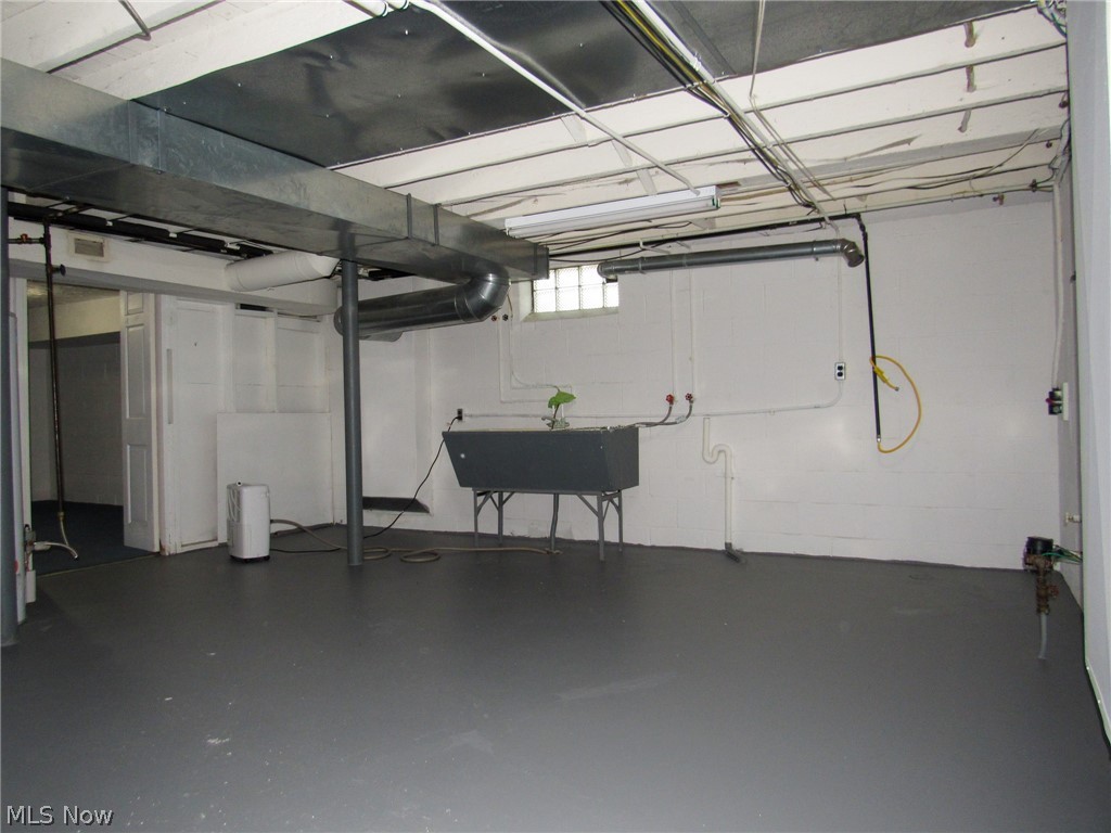 Fairlawn Sub/C W Harrahs - Residential