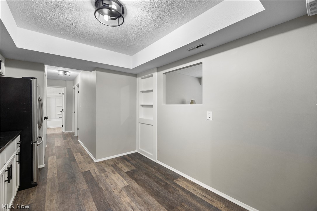 Lake Falls Condo - Residential