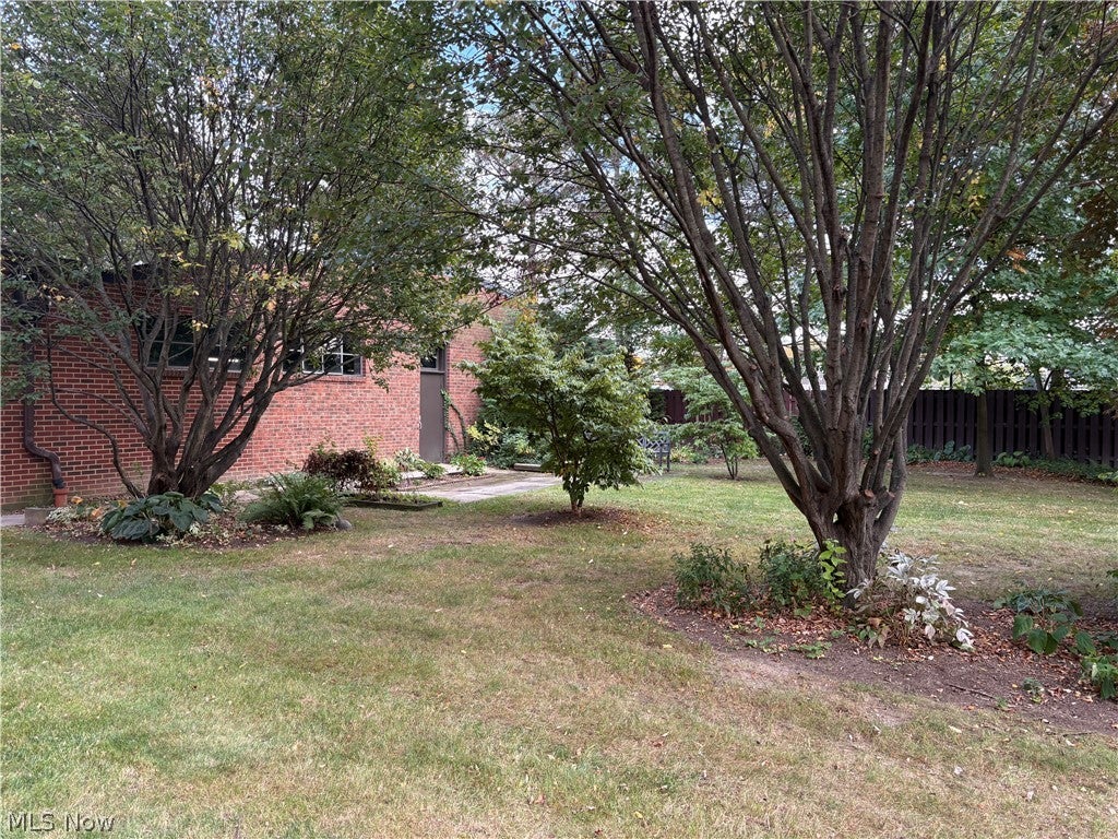 16300 Van Aken Boulevard 202A