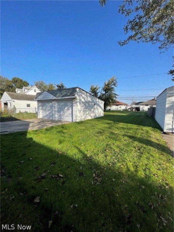 Seltzer Round Companys Garfie - Residential