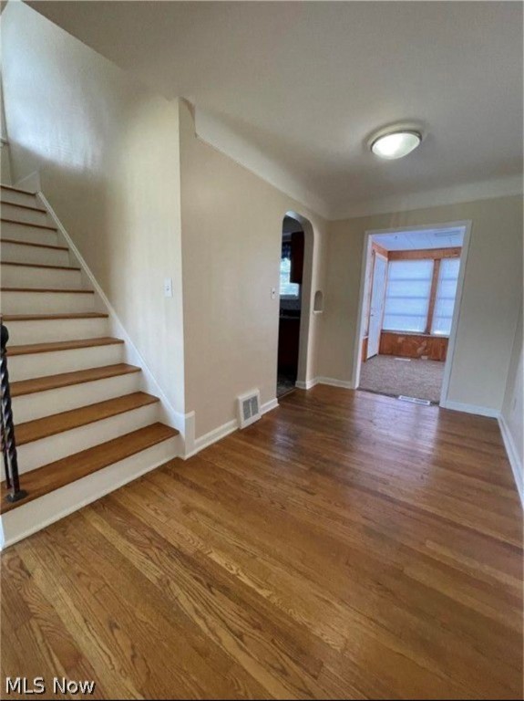 Seltzer Round Companys Garfie - Residential