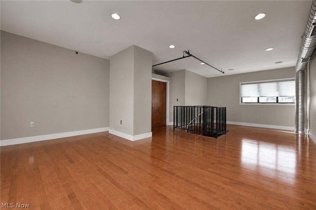 1260 W 4th Street 602