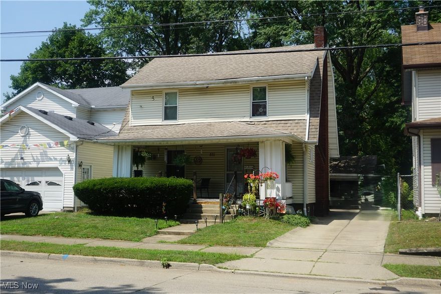 Investor opportunity! This 3-bedroom, 1-bath colonial in West Akron offers strong potential as a rental or rehab project. Features a detached garage and a convenient location near schools, shopping, and highway access. Currently tenant-occupied and sold as-is, presenting a great chance for cash buyers or investors to add value.