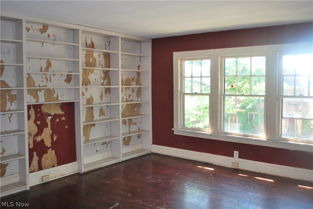 Park 01 - Residential Income