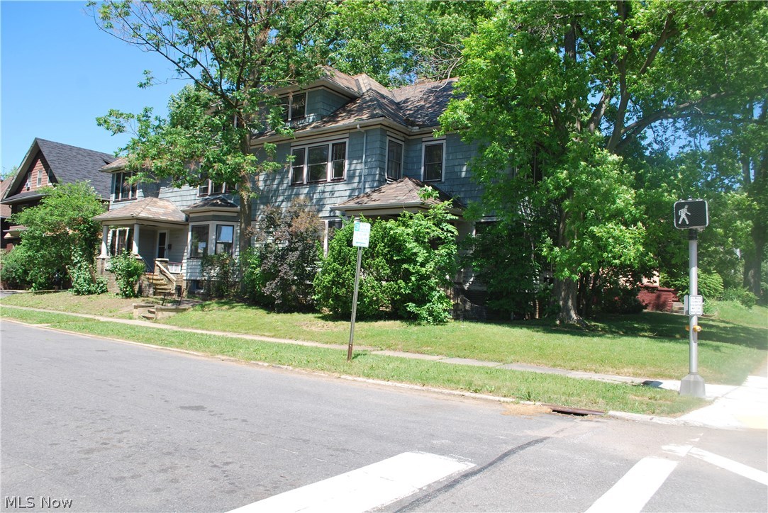 Park 01 - Residential Income