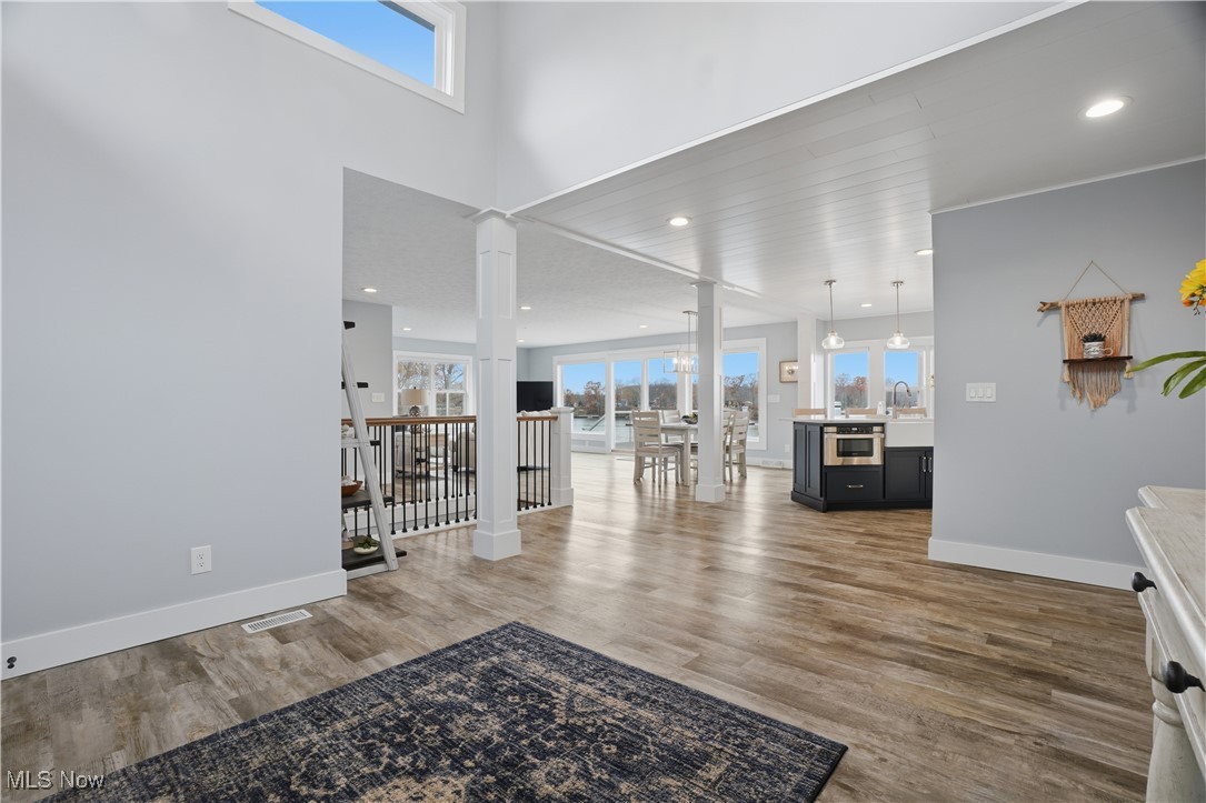 Roaming Rock Xiv - Residential