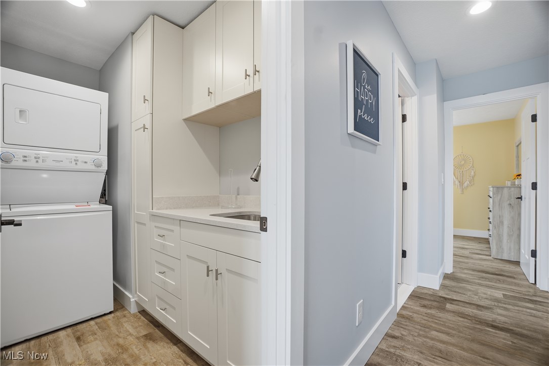 Roaming Rock Xiv - Residential