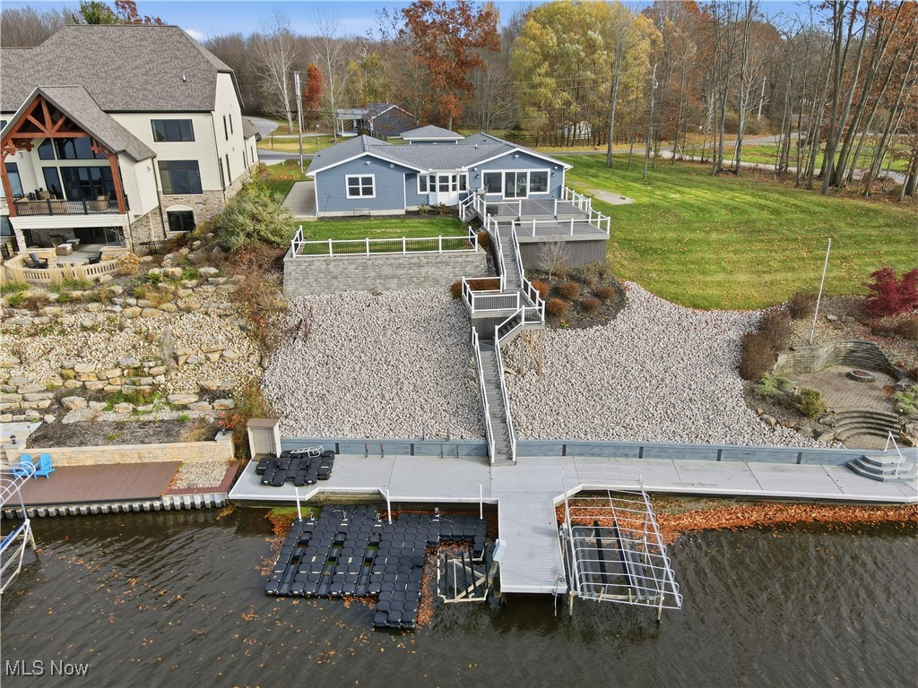 Roaming Rock Xiv - Residential