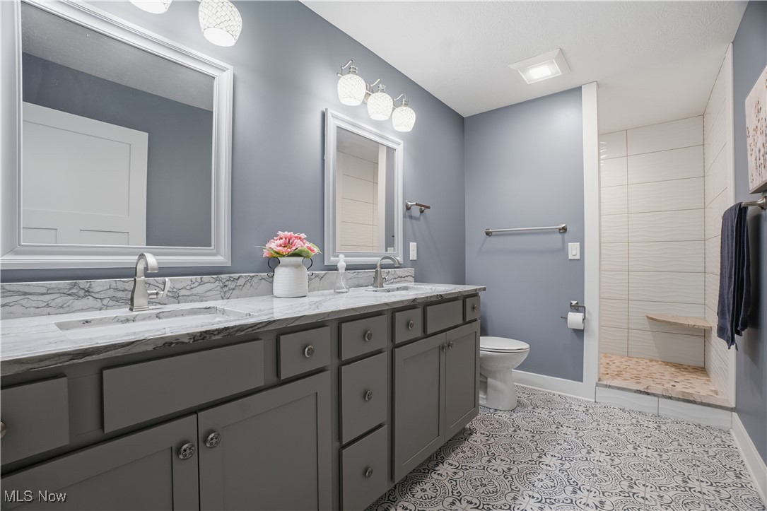 Roaming Rock Xiv - Residential