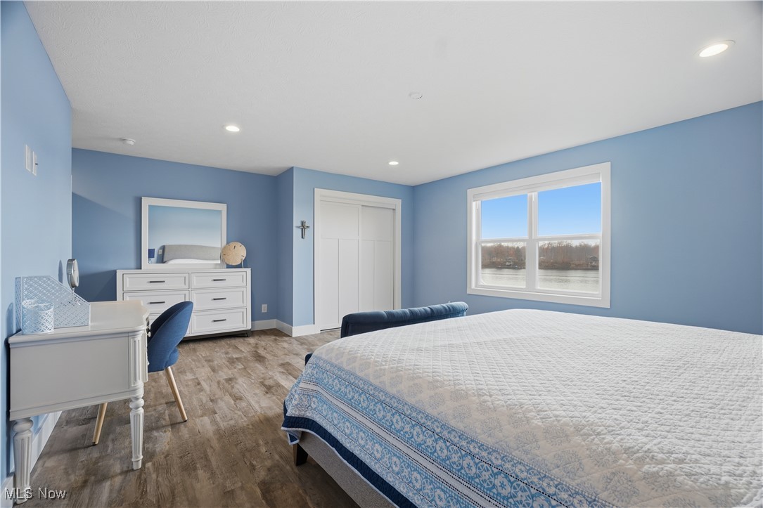 Roaming Rock Xiv - Residential