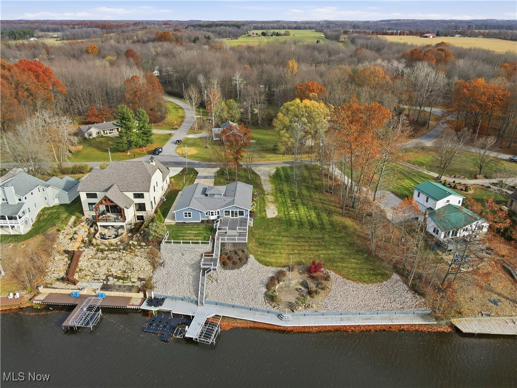 Roaming Rock Xiv - Residential