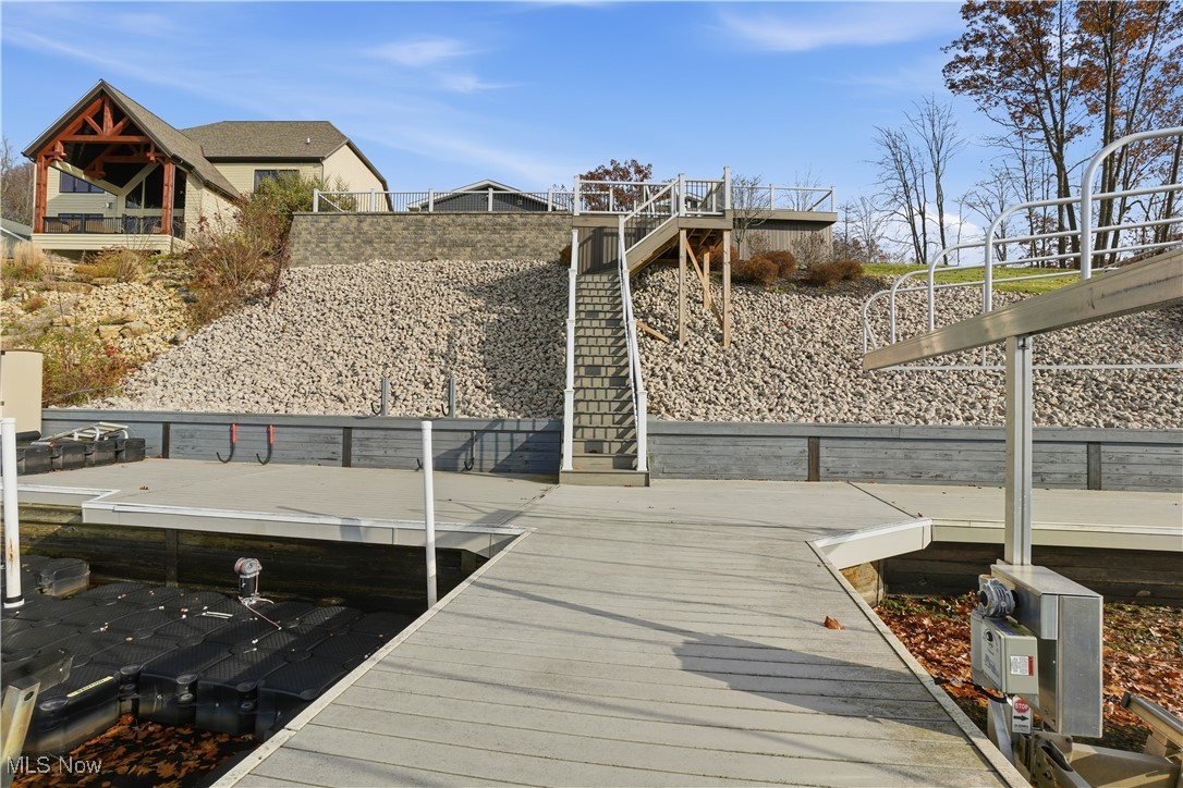 Roaming Rock Xiv - Residential