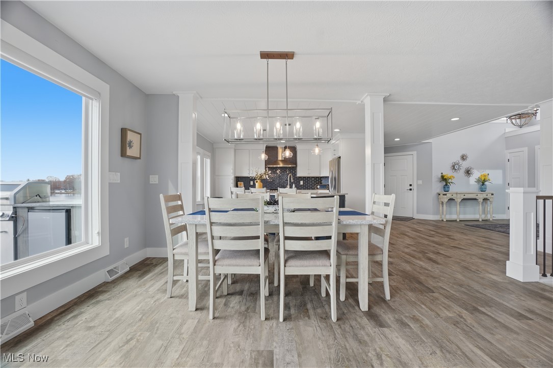 Roaming Rock Xiv - Residential