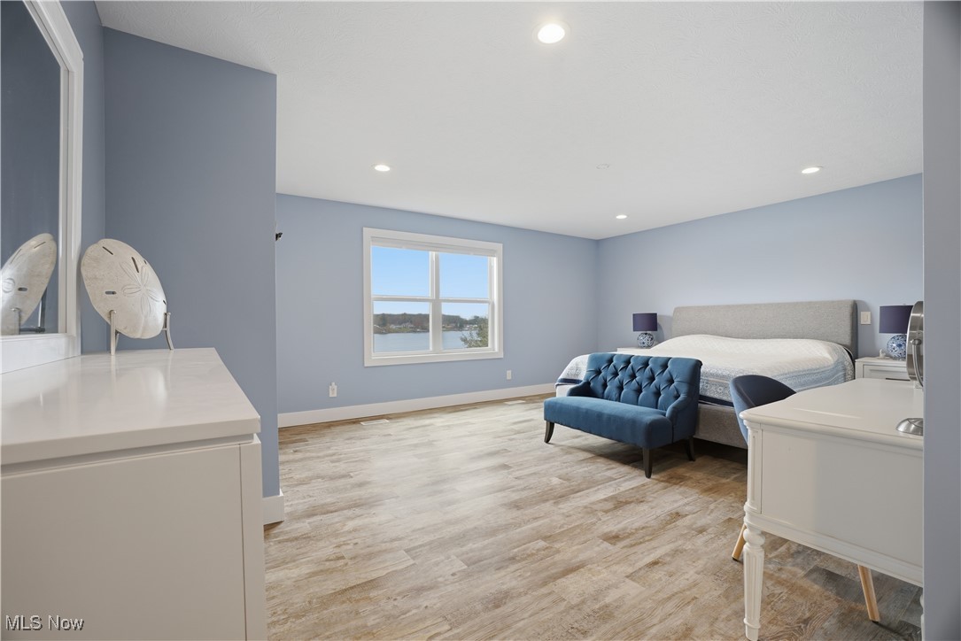 Roaming Rock Xiv - Residential