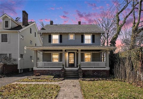 Homes For Sale - 2164 Cottage Grove Drive<br/> Cleveland Heights, OH 44118