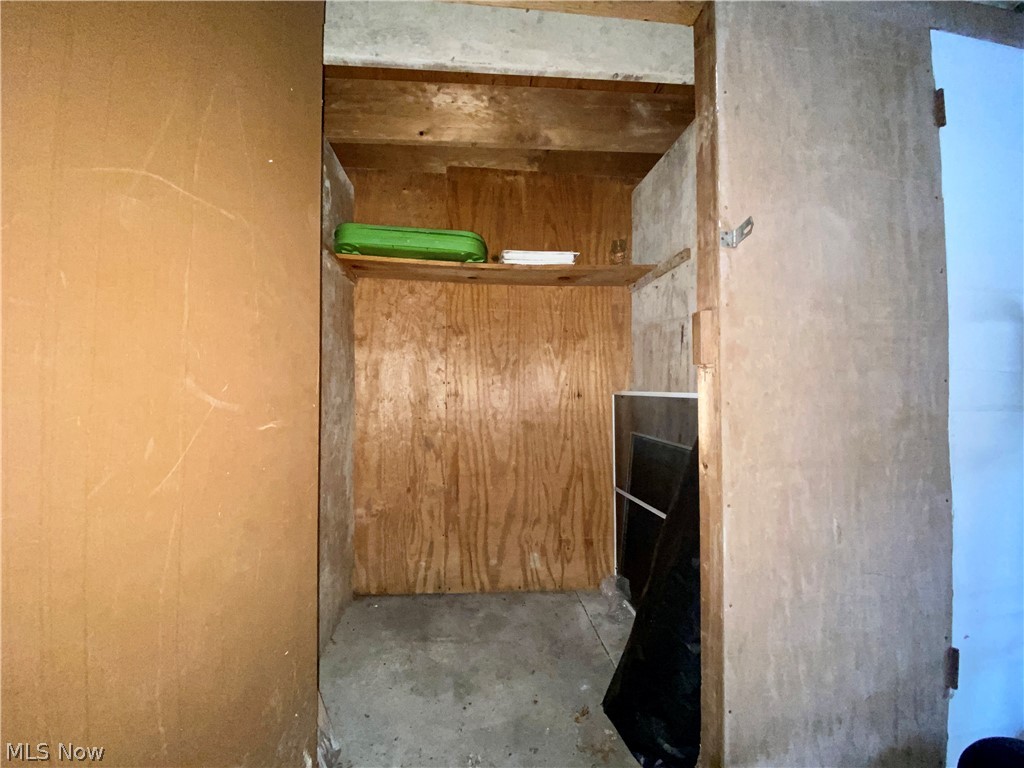 Wiltshire Condo - Residential