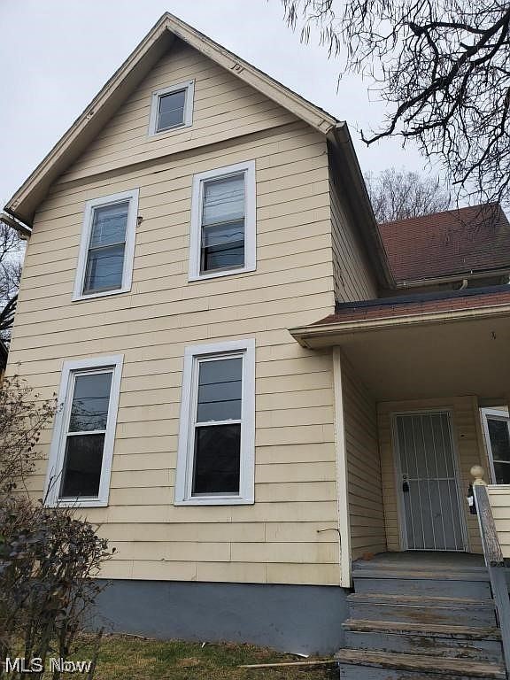 Distressed Triplex on Cleveland's west side available for pennies on the dollar. Needs a full renovation. Email agent for video tour, investment analysis, and scope of work. Professional property management available. Local & out of state investors welcome!