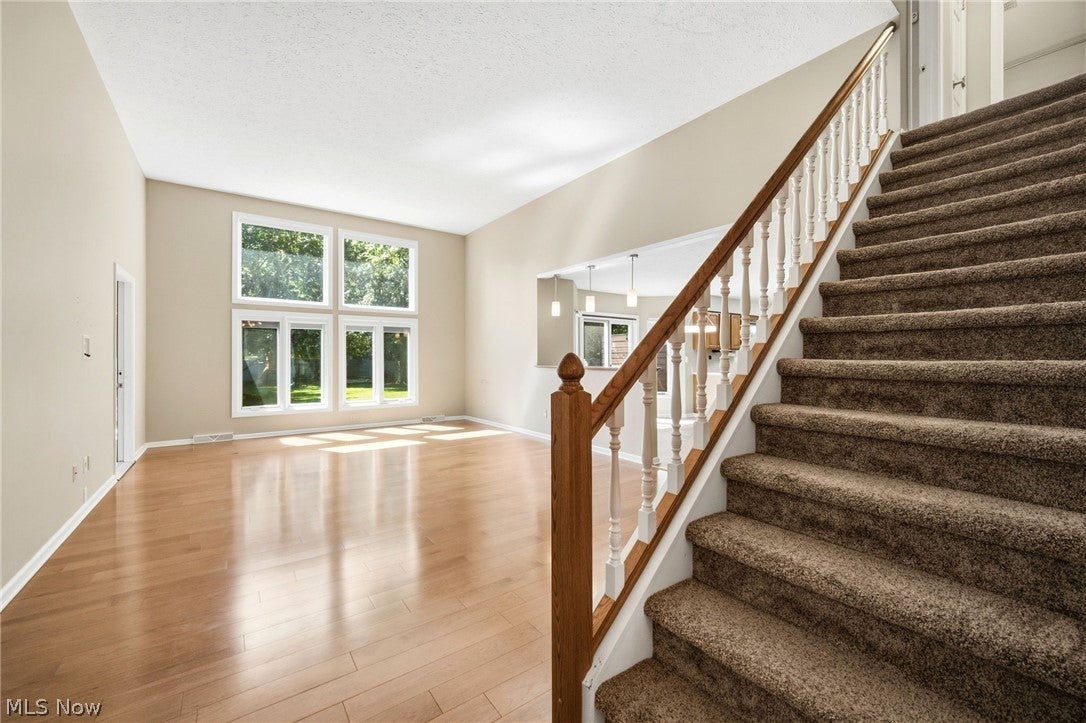 37099 Hunters Trail