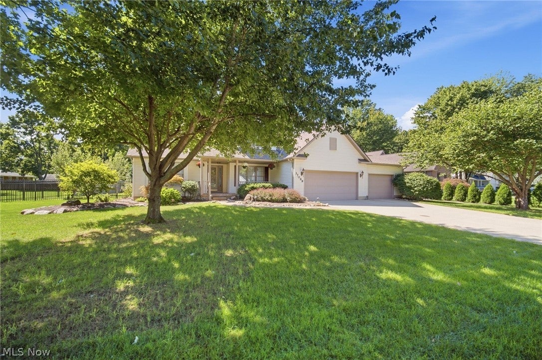 37099 Hunters Trail