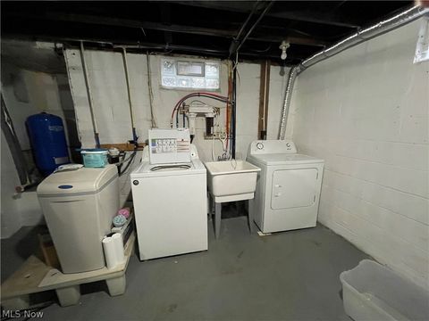 Tiny photo for 809 Lakeview Avenue NW, Canton, OH 44708 (MLS # 5203196)