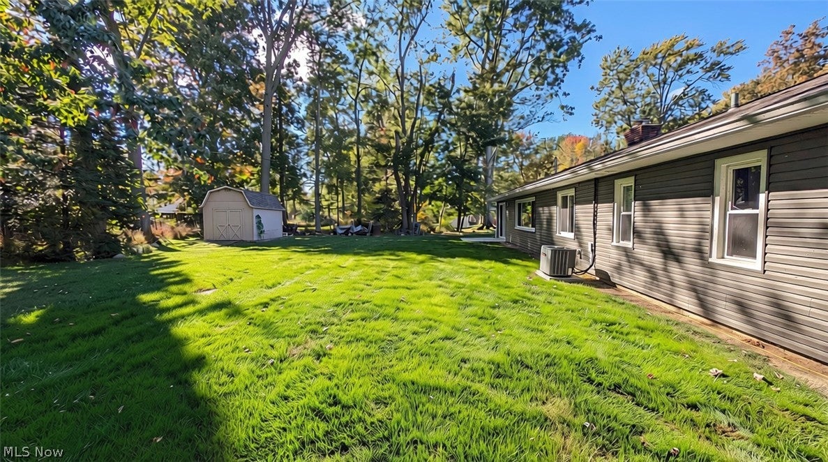 16 Keewaydin Drive