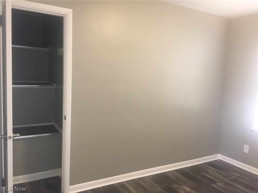 Estates Circle - Residential