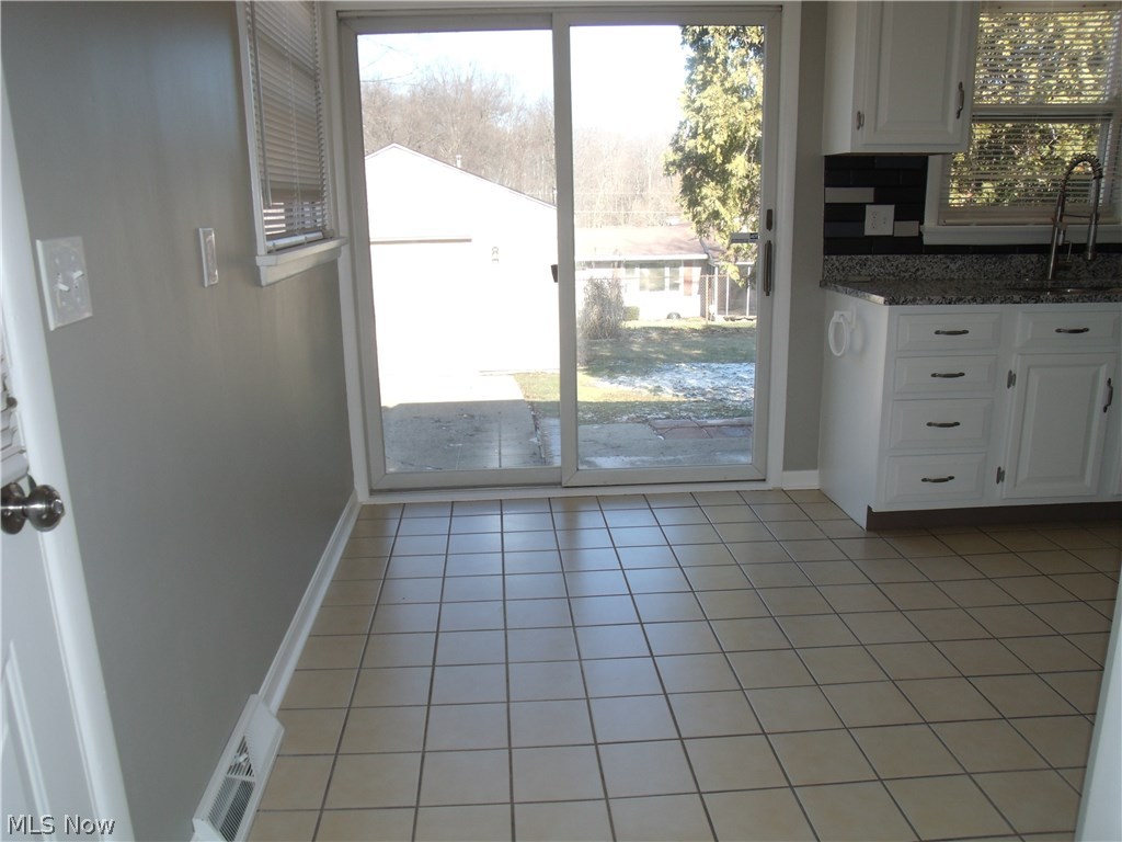 Estates Circle - Residential