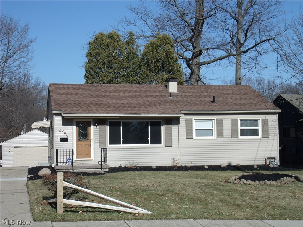 Estates Circle - Residential