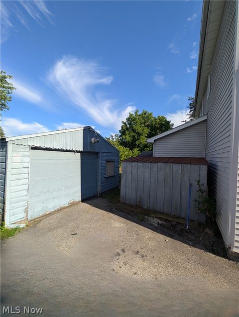 Tiny photo for 33 Hyde Avenue, Niles, OH 44446 (MLS # 5221343)