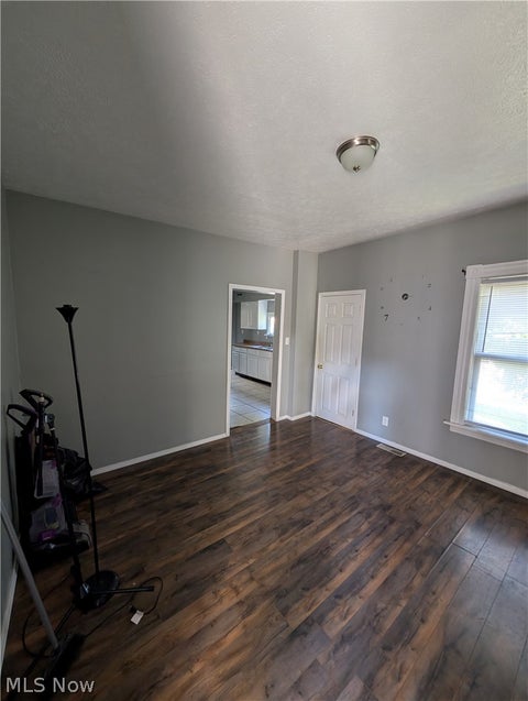 Tiny photo for 33 Hyde Avenue, Niles, OH 44446 (MLS # 5221343)