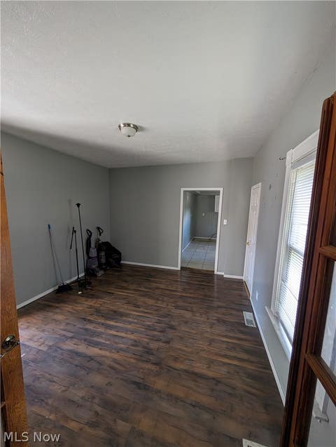 Tiny photo for 33 Hyde Avenue, Niles, OH 44446 (MLS # 5221343)