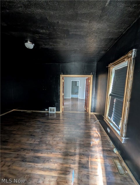 Tiny photo for 33 Hyde Avenue, Niles, OH 44446 (MLS # 5221343)