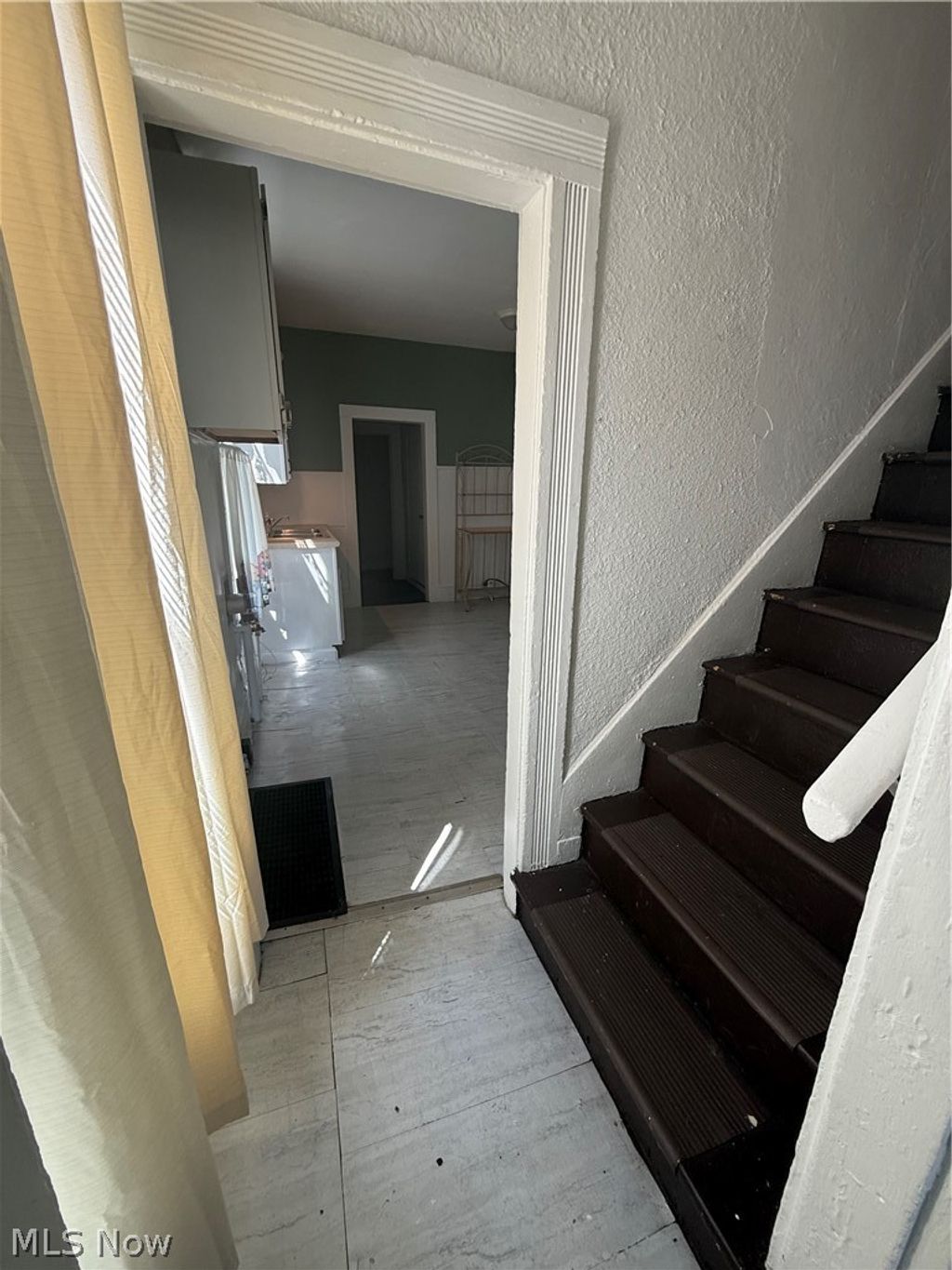 Photo of 413 Fairbanks Street, Zanesville, OH 43701 (MLS # 5214032)