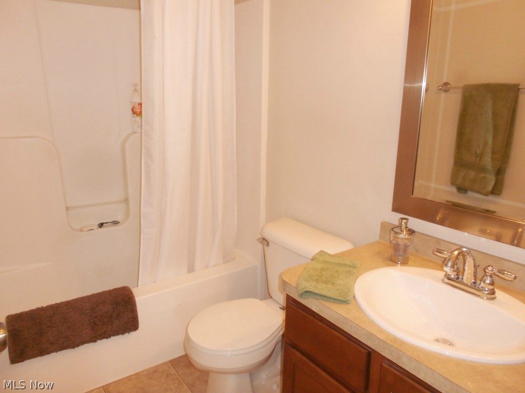 Pleasant Lakes/Brimfield - Residential