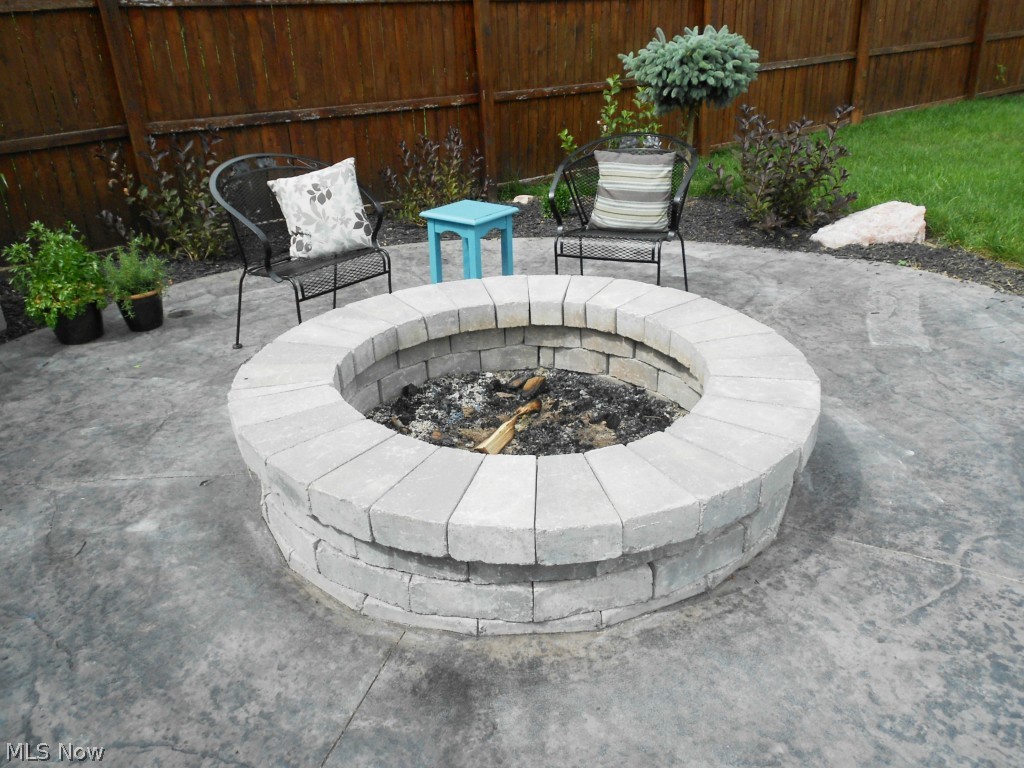 Pleasant Lakes/Brimfield - Residential