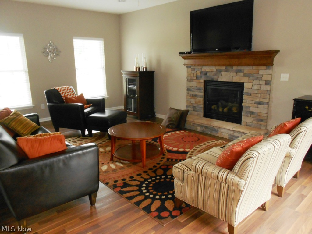 Pleasant Lakes/Brimfield - Residential