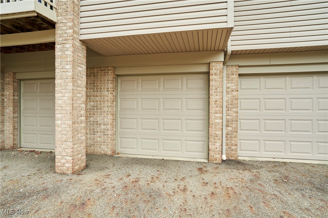 The Enclave at Rosemont Ridge - Residential