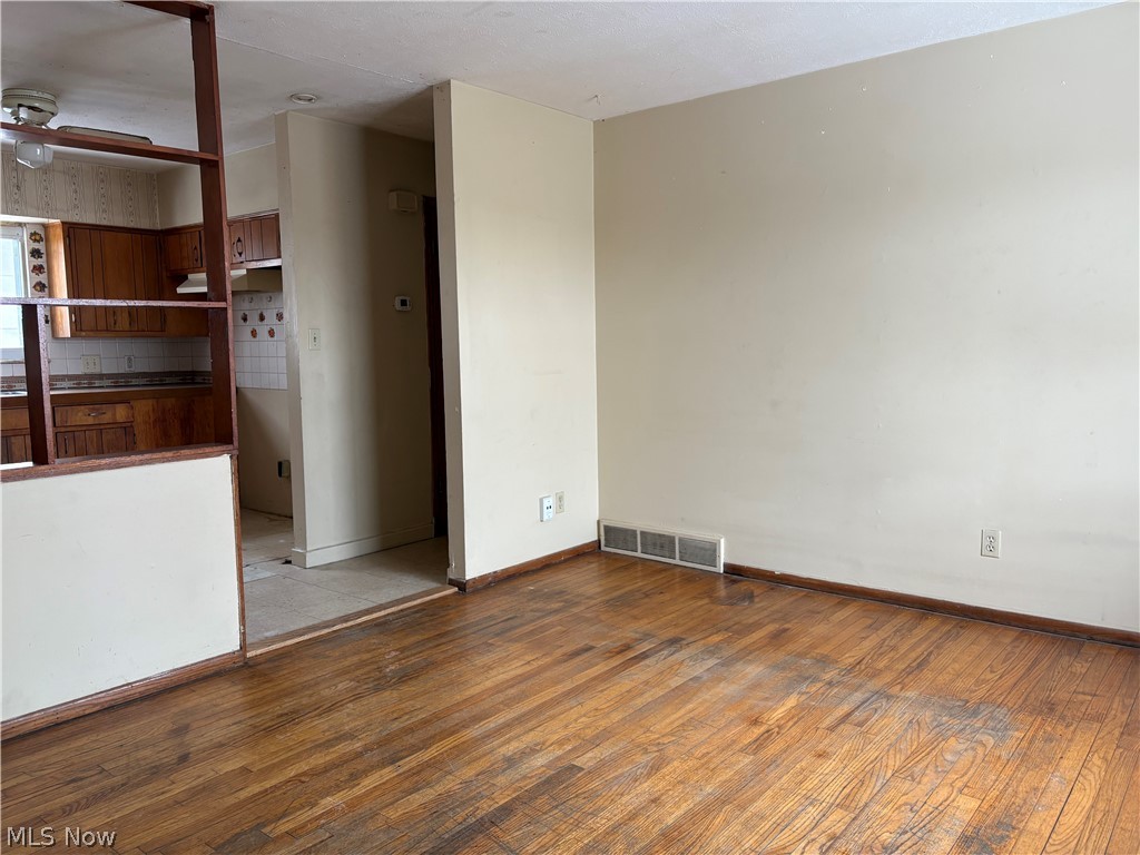 East Akron Terrace - Residential Income