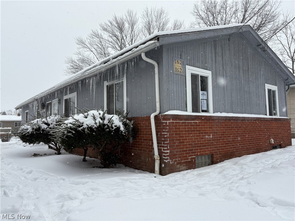 East Akron Terrace - Residential Income