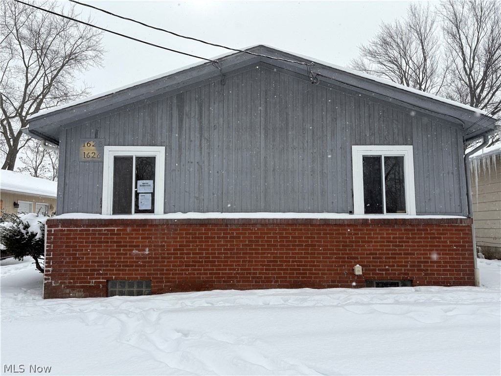 East Akron Terrace - Residential Income