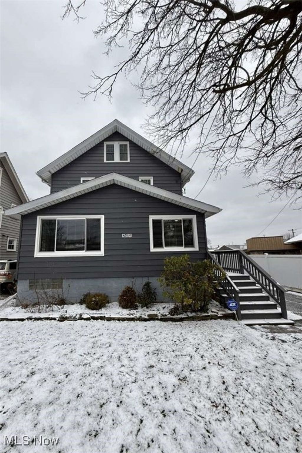 Photo of 2485 10th Street, Cuyahoga Falls, OH 44221 (MLS # 5182071)