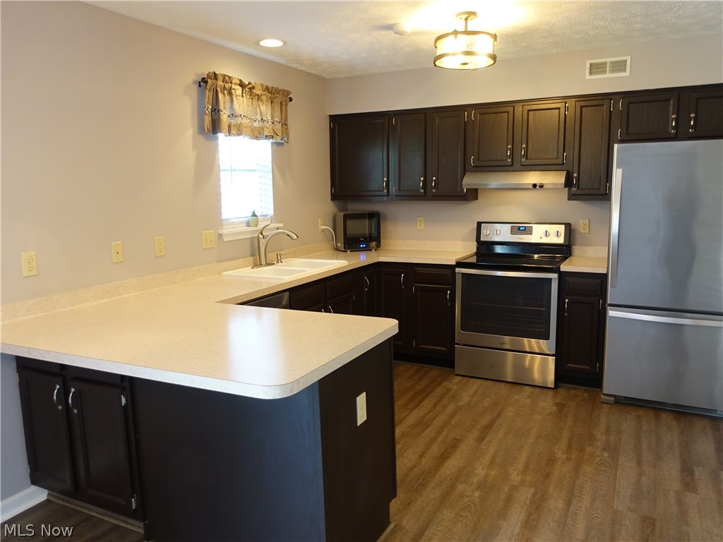 Falls Riv Xing Clstr Un Develo - Residential